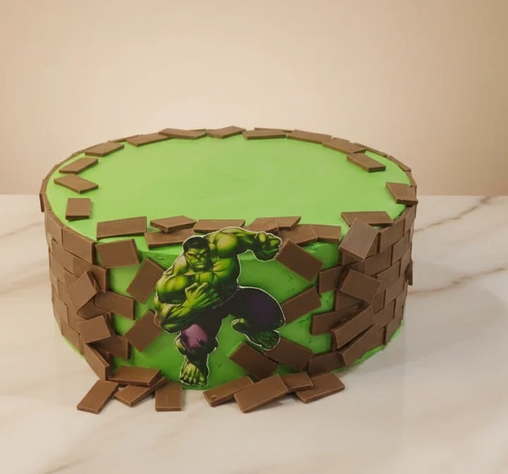 Hulk Smash Cake